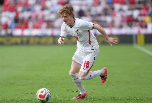 塞尔评论员点评戈登：就一笔7000万欧的引援来说，这表现还不够